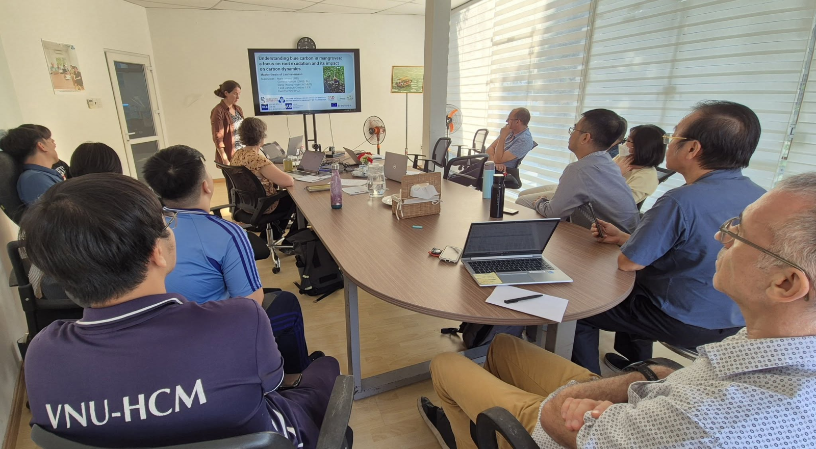 RESEARCH SEMINAR BY DR. HERMINE HUOT AND DR. CORNELIA RUMPEL